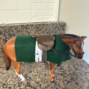 Vintage Breyer Model Chestnut Horse,Blanket,Saddle,Bridle 5" Molded Plastic